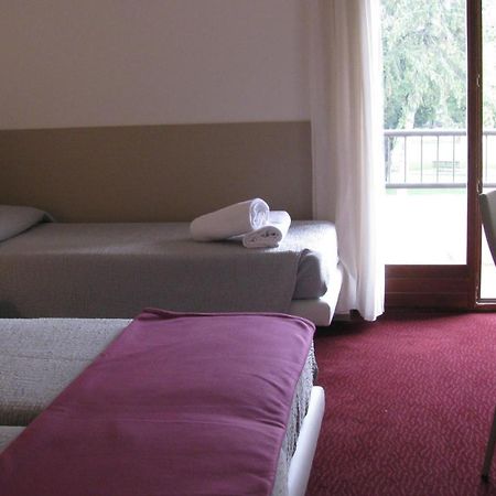 Hotel Villa Claudia Torbole Sul Garda Habitación foto
