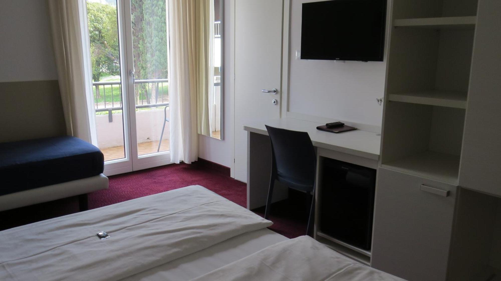 Hotel Villa Claudia Torbole Sul Garda Habitación foto