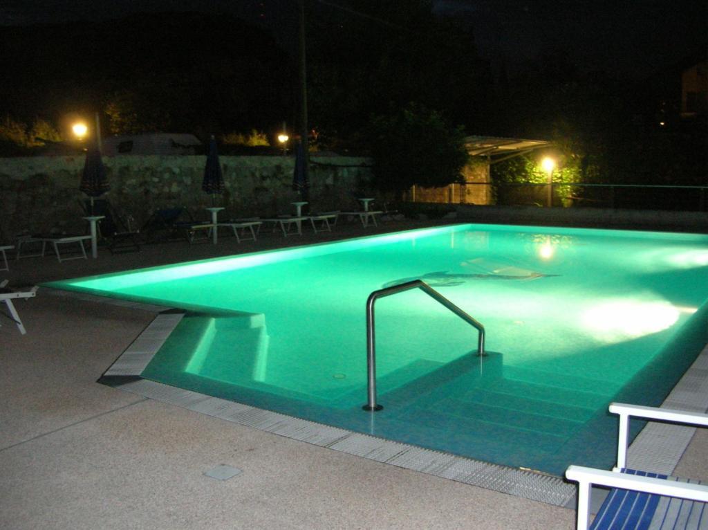 Hotel Villa Claudia Torbole Sul Garda Exterior foto