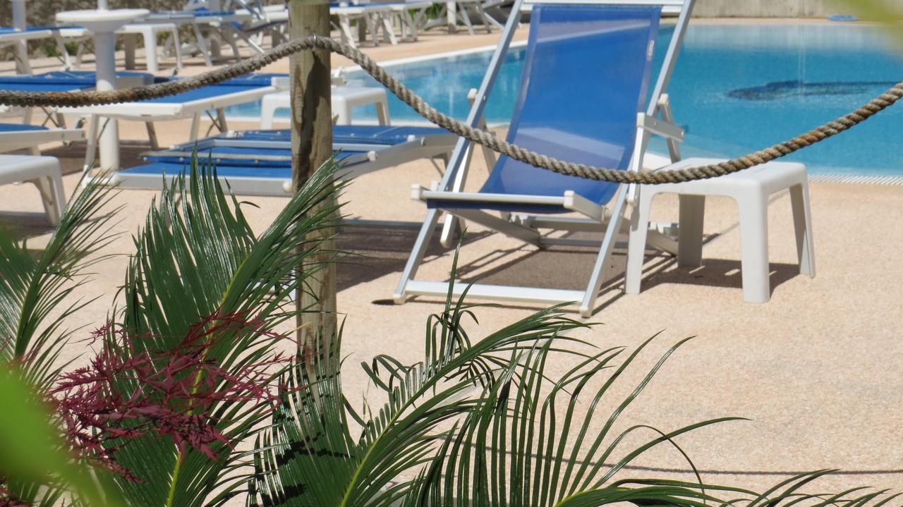 Hotel Villa Claudia Torbole Sul Garda Exterior foto